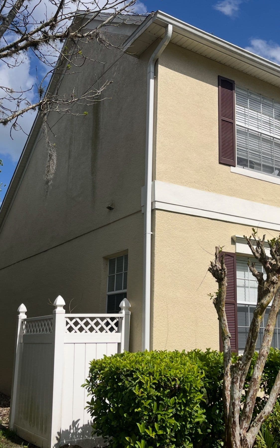 Gallery photos for House Exterior Wash in Avalon Park: Image #1